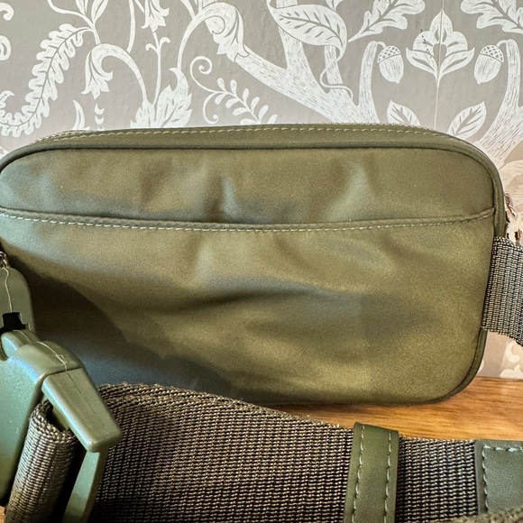 *NWT* Tory Burch Virginia Nylon Belt Bag Olive Green - Picture 8 of 17